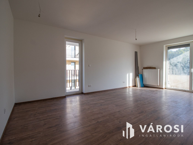 Kulcsrakész lakás Péterhegyen G-1-1