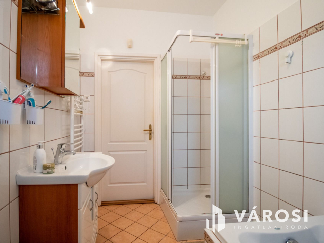 Bejáratott apartmanház a termálfürdő közelében