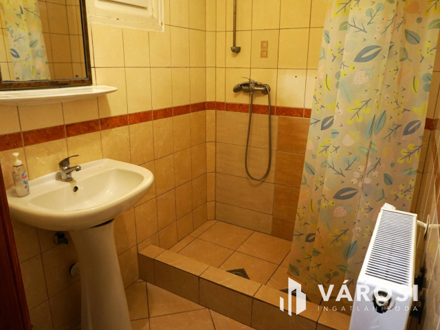 Fogadó alternatív fűtéssel a gyógyfürdő mellett