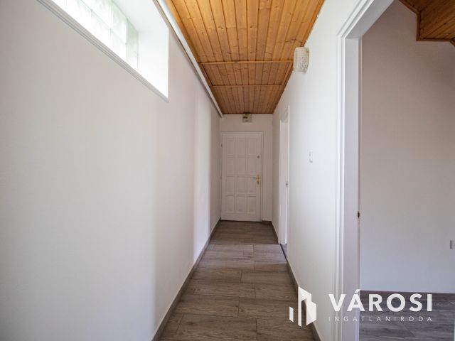 Belső udvaron lévő Iroda eladó Győr belvárosban