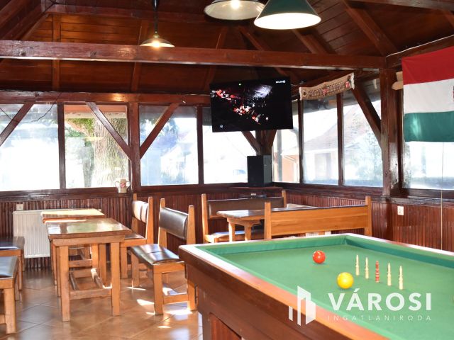 Családias vendéglátó saját vendégkörrel!