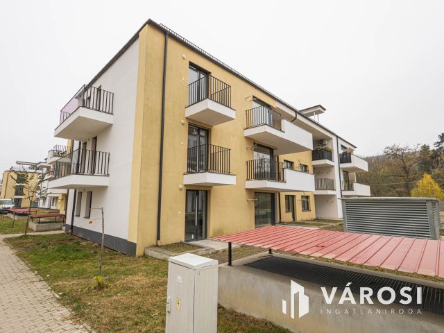 Kulcsrakész lakás Péterhegyen D-F-4