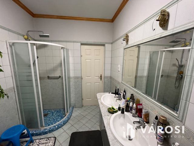 Debrecen Csendes Madárdalos Részén Szép Családi Otthon