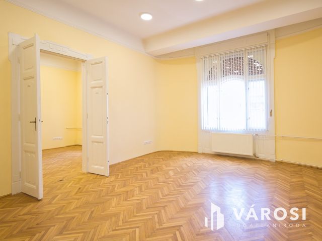 Belvárosi exluzív iroda kiadó