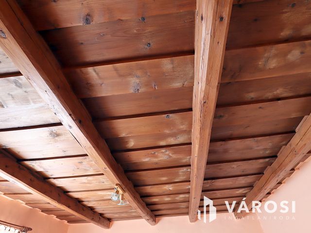 Bodonyban csendes utcában felújítandó ház eladó