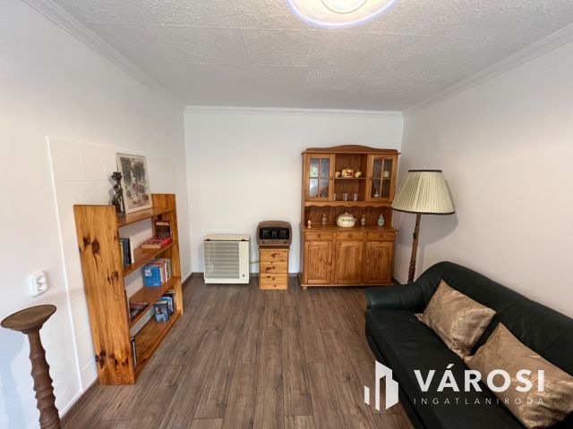 Debrecen Kerekestelepen szép rendezett ház eladó!