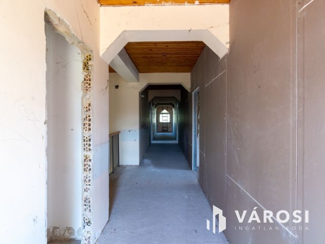 Kiváló befektetési lehetőség az Aranyparton