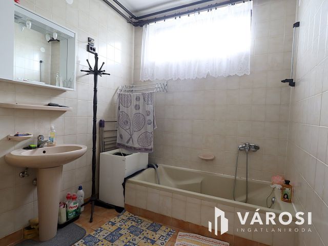 Bodonyban azonnal költözhető bútorozott családi ház eladó