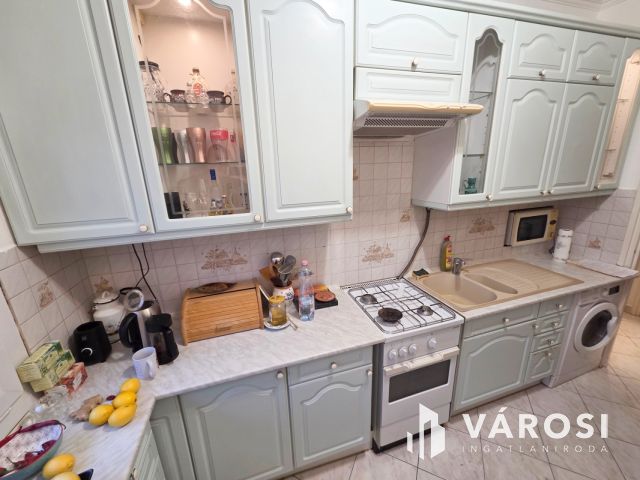 Korrekt lakás jó helyen