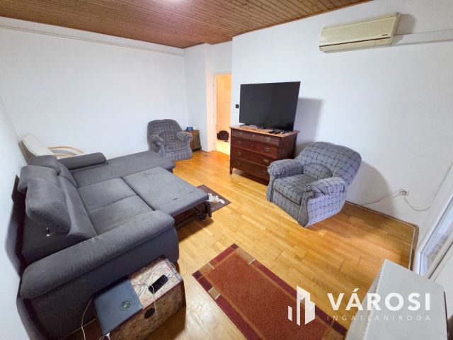 Korrekt lakás jó helyen