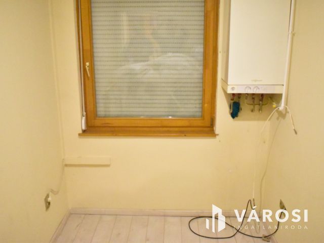 3 szobás felújított lakás egyedi panorámával a központban!