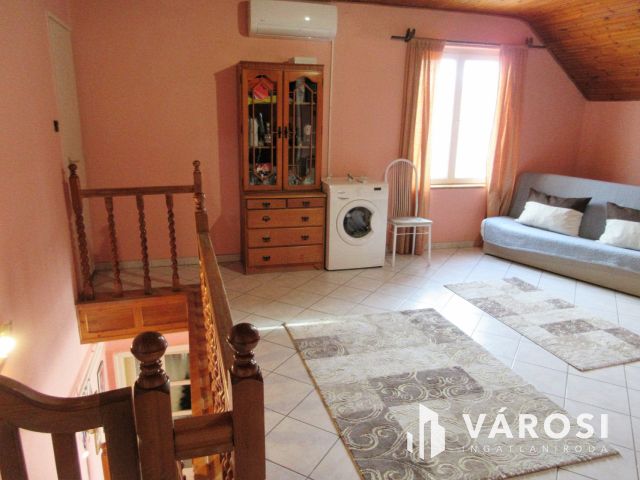 Gyünyörű családi ház Szentesen