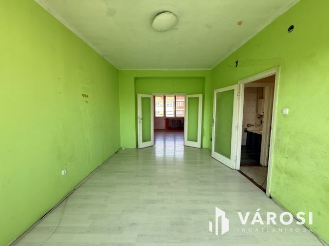 FELÚJÍTANDÓ 2 SZOBÁS TÉGLA LAKÁS ÚJBUDÁN