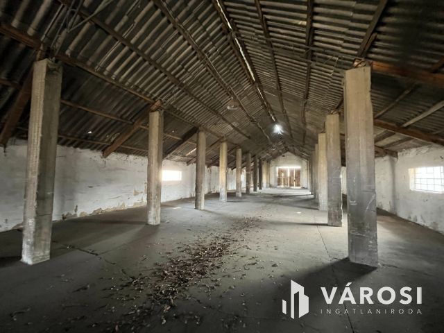 Rendkívül Jó Helyen, Debreceni Telephely Csarnokokkal!!!