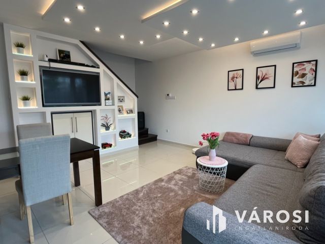 Exkluzív, kertkapcsolatos lakás Újszegeden