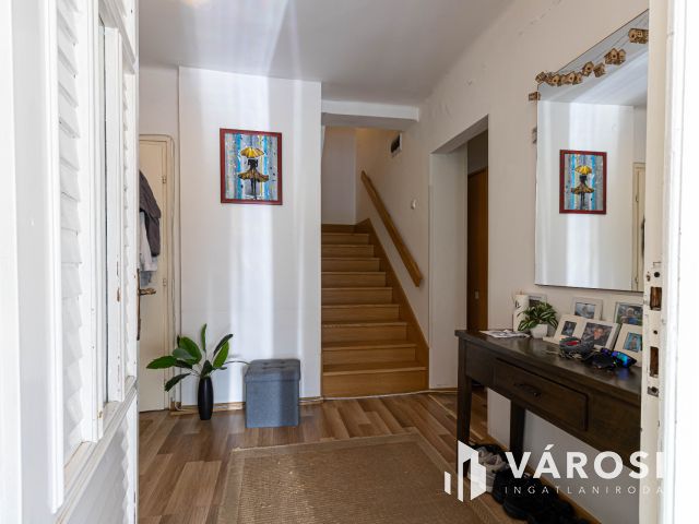 5 szobás, szélső sorház eladó Gyulán, a Hőforrás közelében