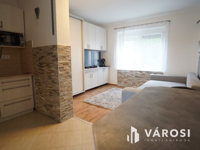 Tótszentmártonban, igényes, lakható hétvégi ház!